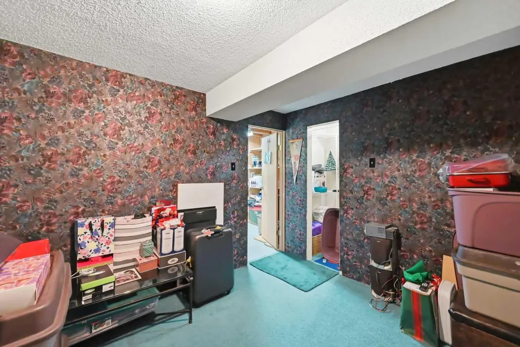 45 Taradale Close NE Calgary AB T3J 3E5