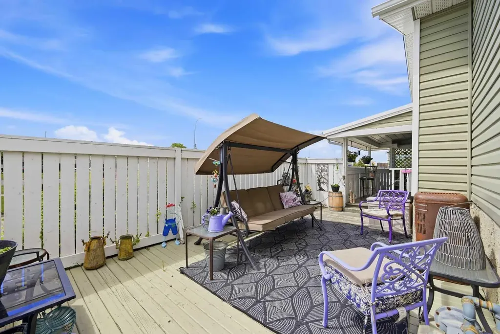 45 Taradale Close NE Calgary AB T3J 3E5