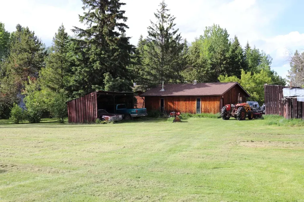 11117 Township Road 534 Rural Yellowhead County AB T7E 5A6