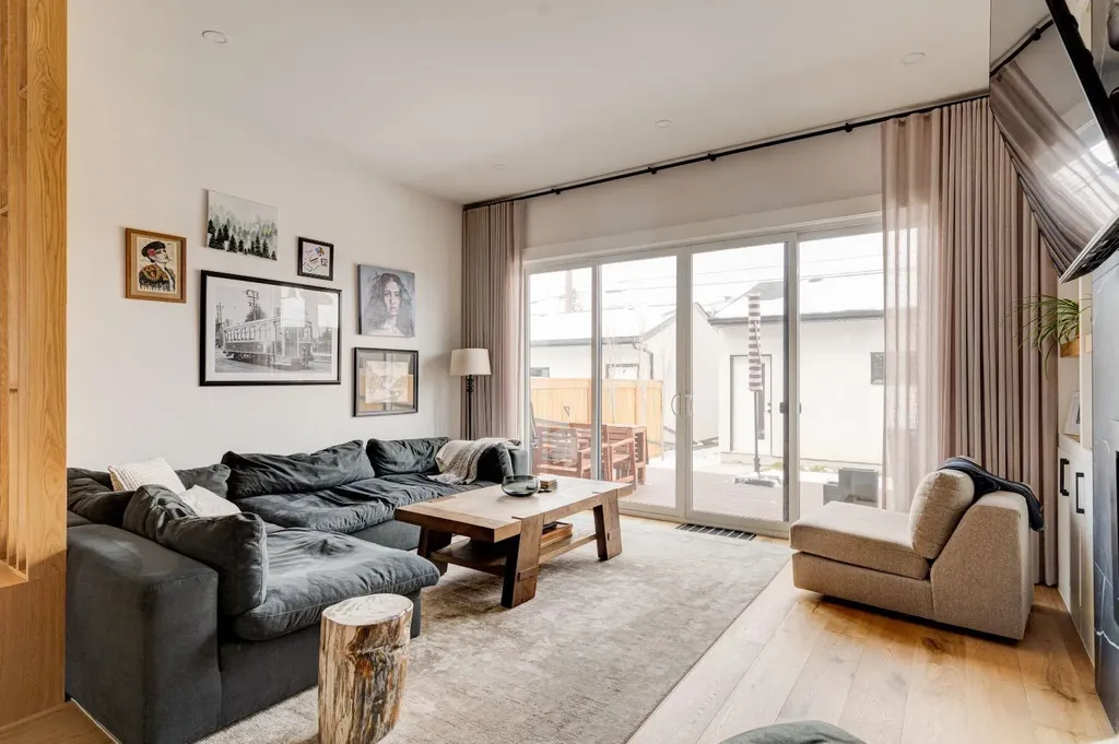 2440 31 Avenue SW Calgary AB T3E3P1