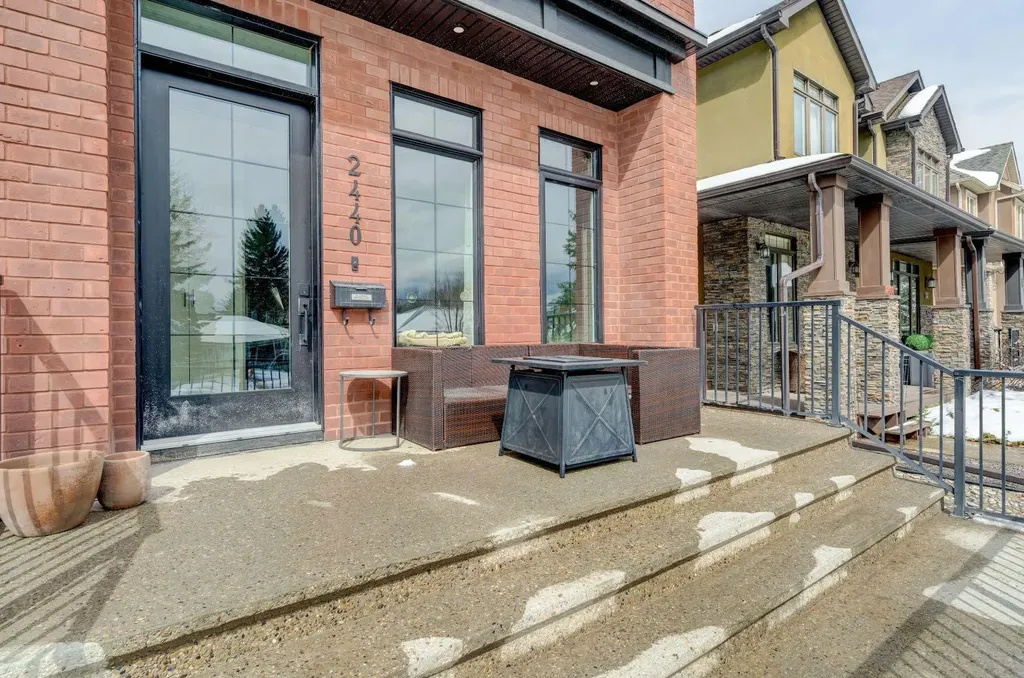 2440 31 Avenue SW Calgary AB T3E3P1