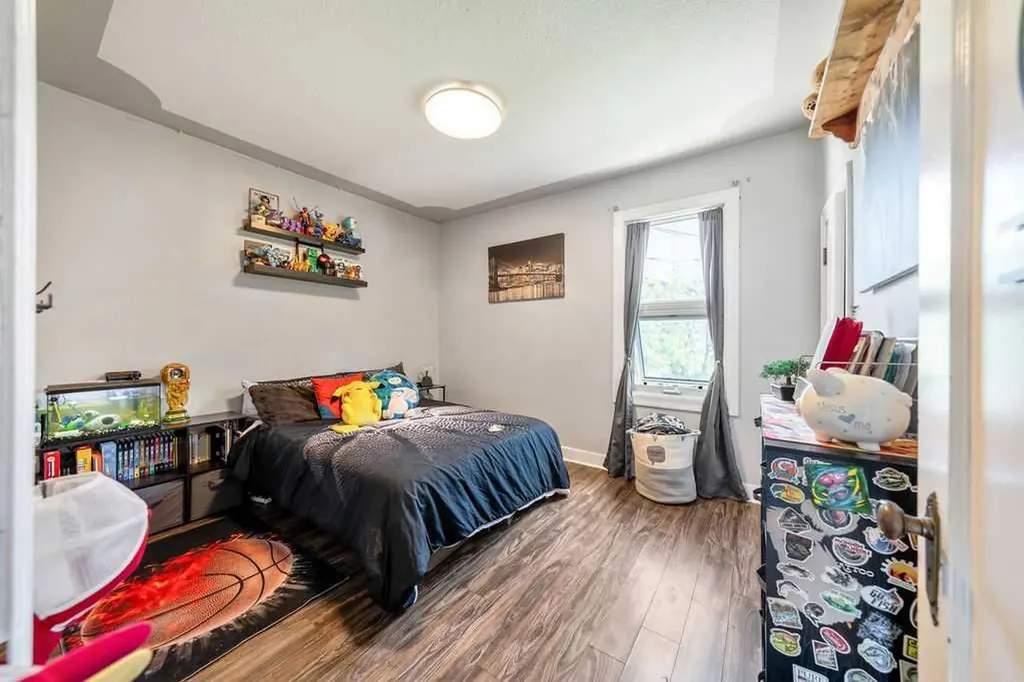 101 S Railway Street Okotoks AB T1S 1K6