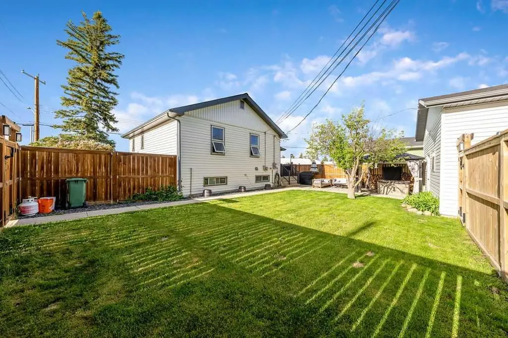 101 S Railway Street Okotoks AB T1S 1K6