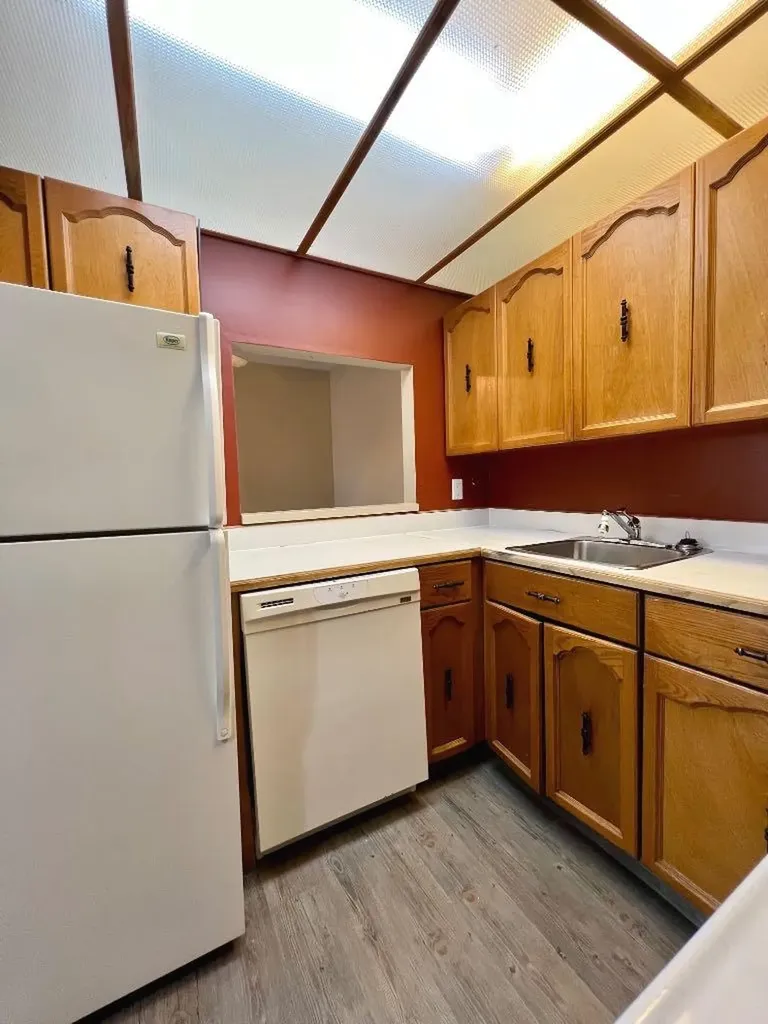 9640 92 Avenue Grande Prairie AB T8V 0H4