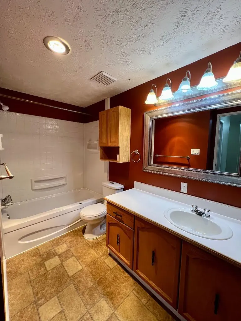 9640 92 Avenue Grande Prairie AB T8V 0H4