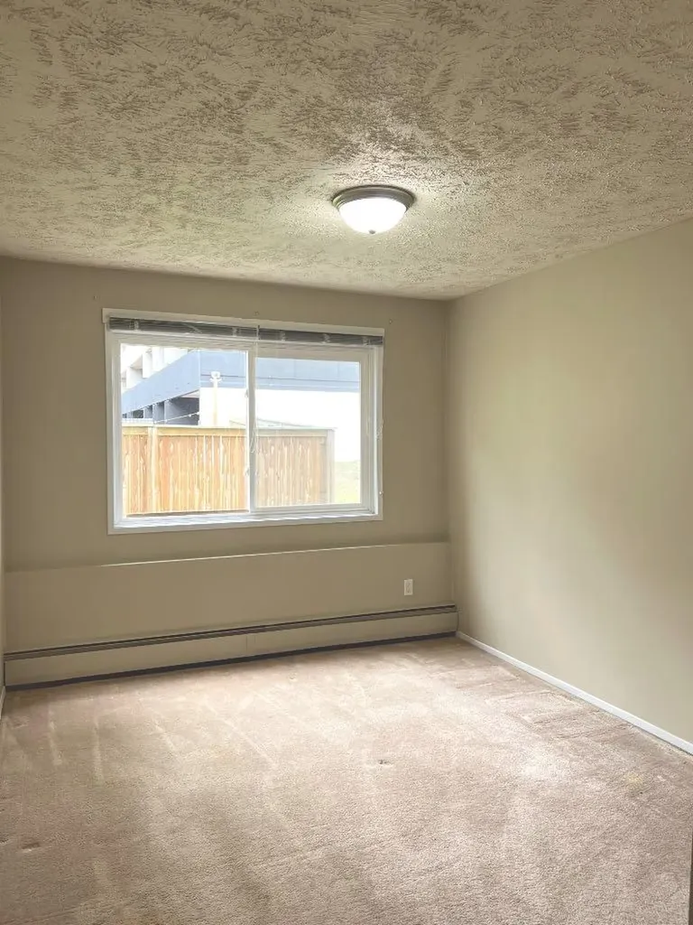 9640 92 Avenue Grande Prairie AB T8V 0H4