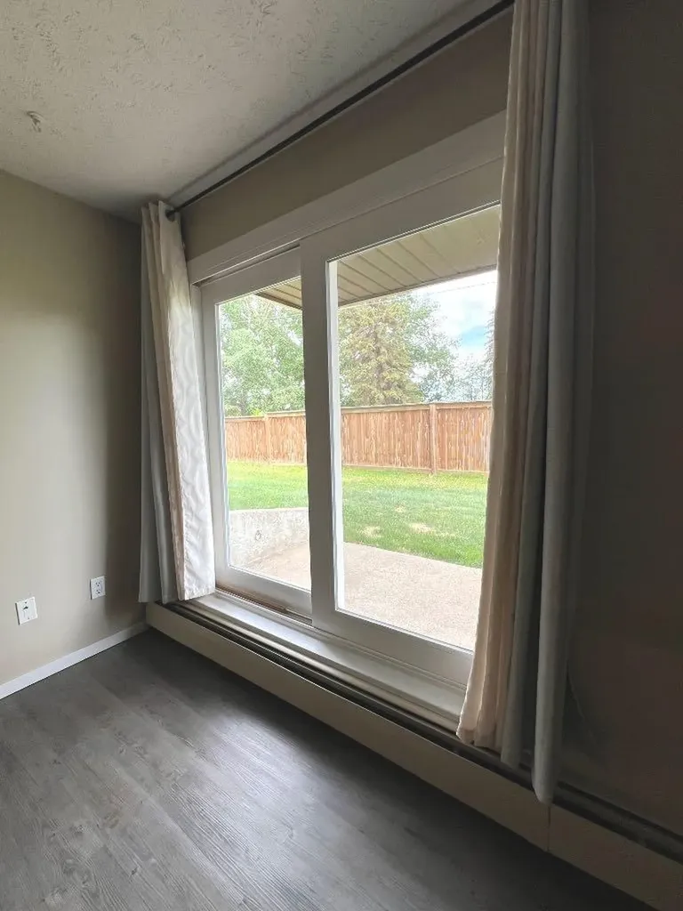 9640 92 Avenue Grande Prairie AB T8V 0H4