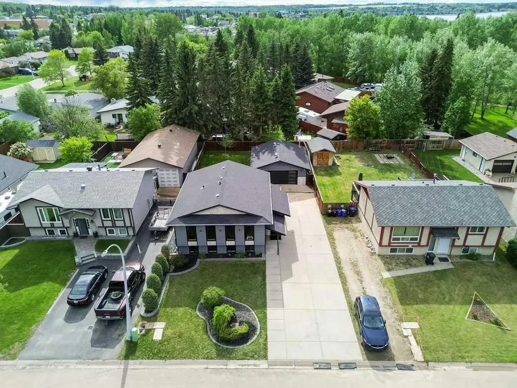 16 Willow Street Sylvan Lake AB T4S 1M1