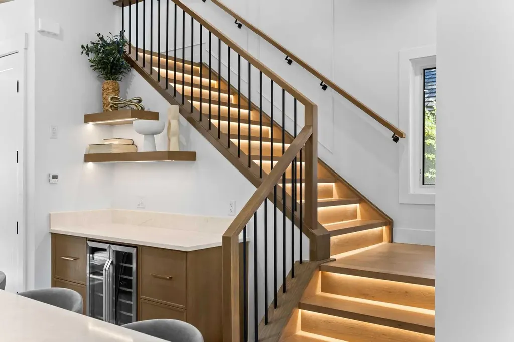 2205 26a Street SW Calgary AB T3E 2C2