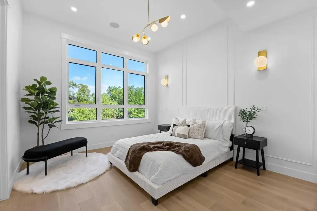2205 26a Street SW Calgary AB T3E 2C2