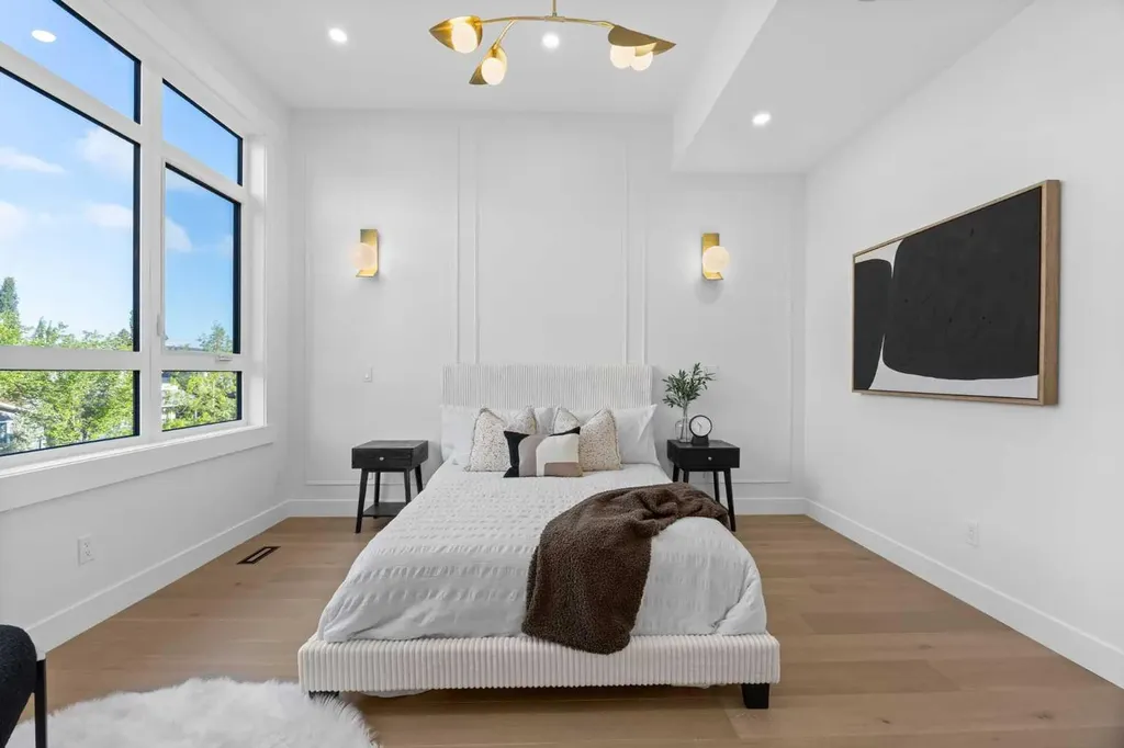 2205 26a Street SW Calgary AB T3E 2C2