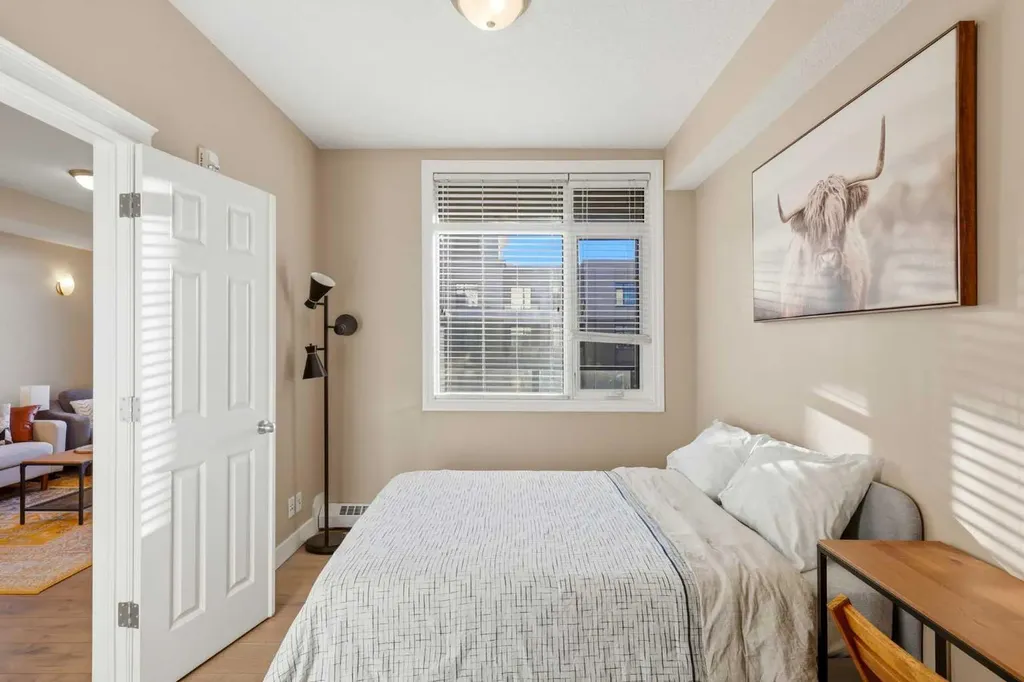990 Centre Avenue NE Calgary AB T2E 2M9