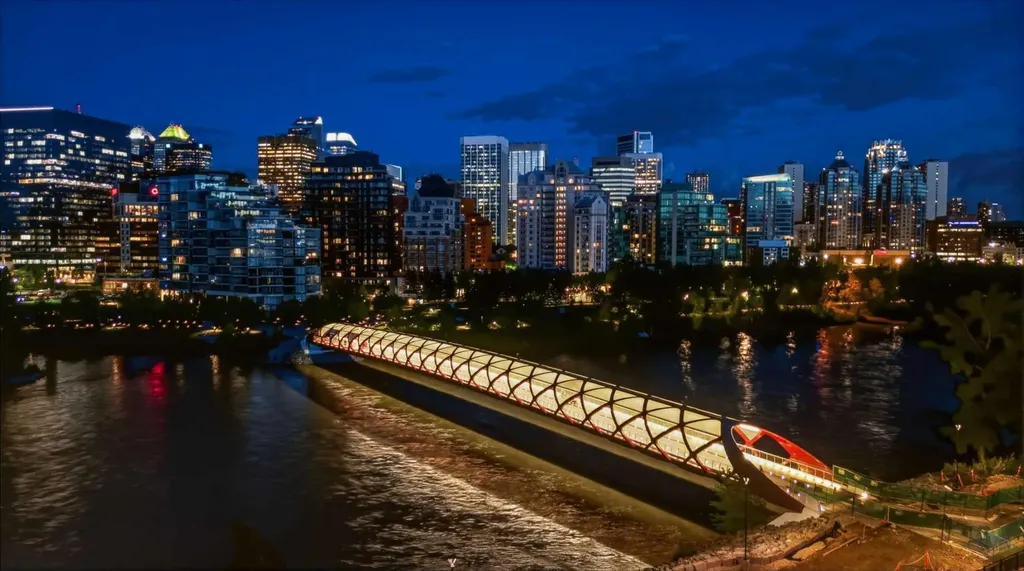 990 Centre Avenue NE Calgary AB T2E 2M9
