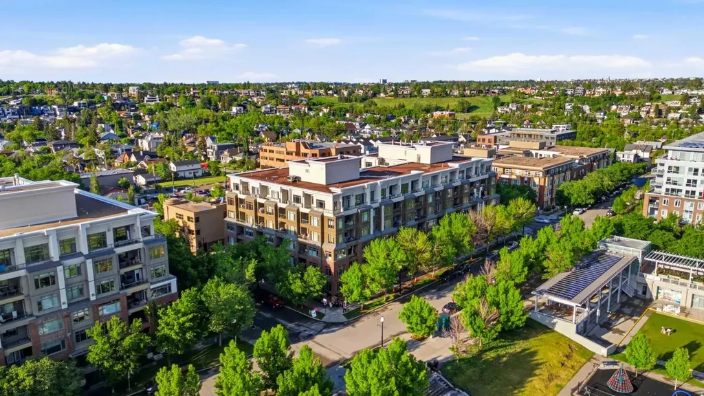 990 Centre Avenue NE Calgary AB T2E 2M9