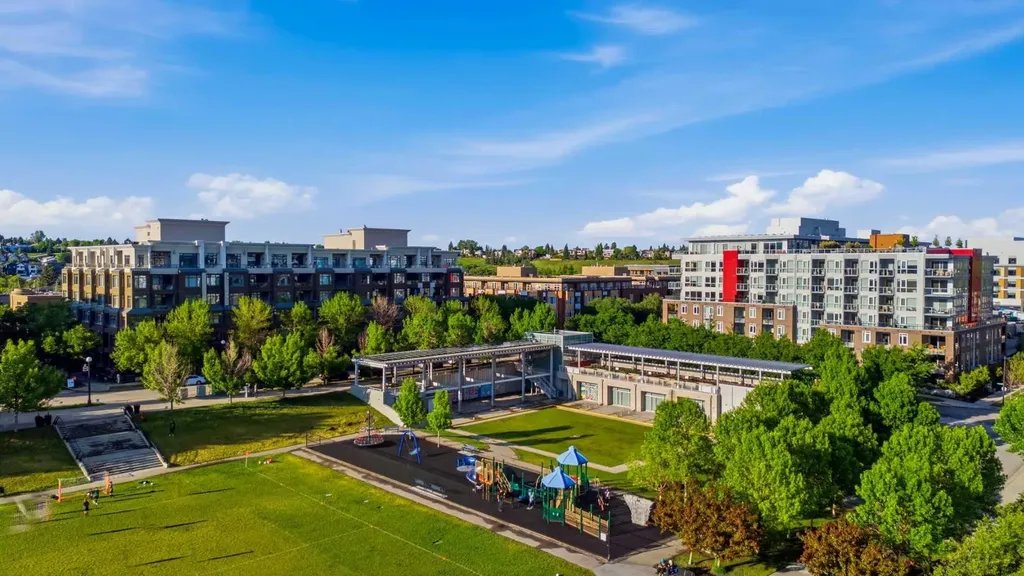 990 Centre Avenue NE Calgary AB T2E 2M9