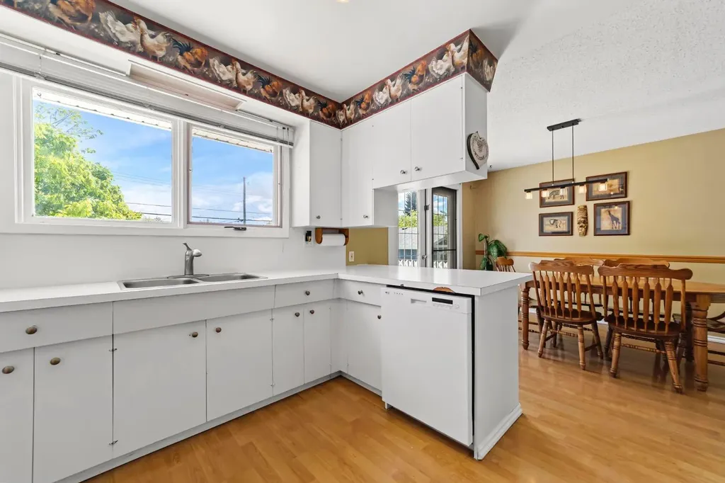 4021 58 Street Stettler AB T0C 2L1
