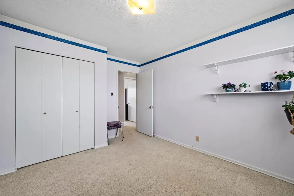 4021 58 Street Stettler AB T0C 2L1