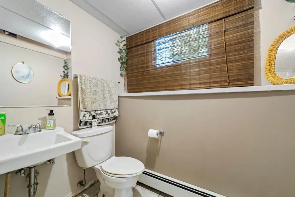 4021 58 Street Stettler AB T0C 2L1