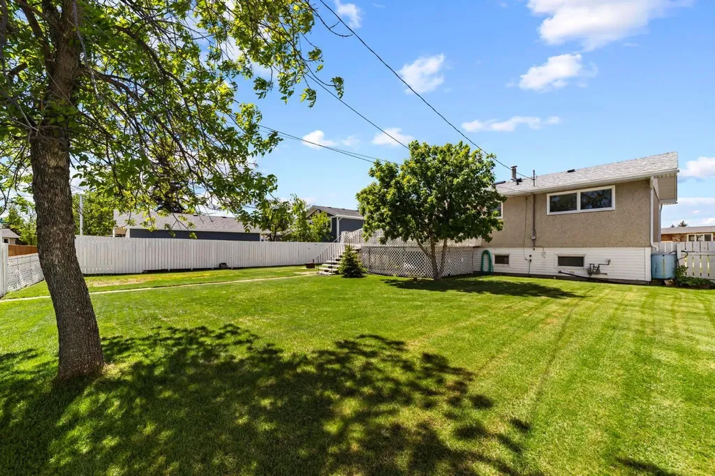 4021 58 Street Stettler AB T0C 2L1
