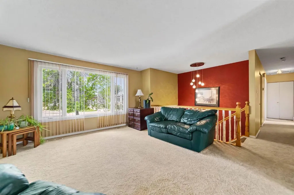 4021 58 Street Stettler AB T0C 2L1