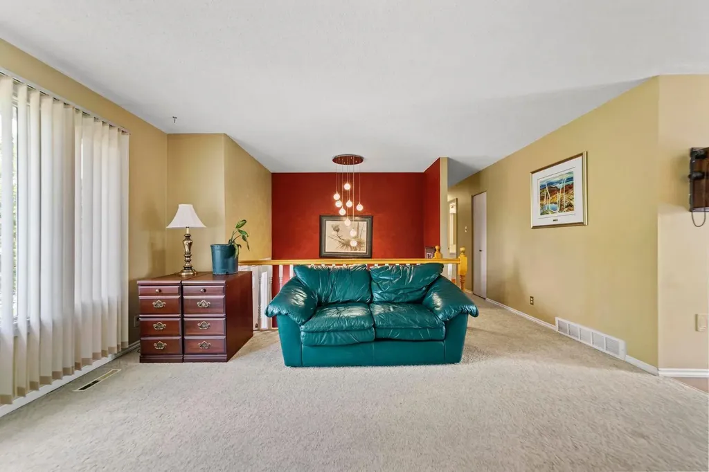 4021 58 Street Stettler AB T0C 2L1