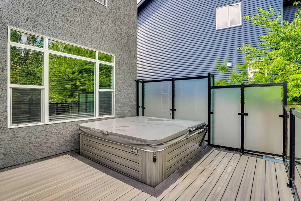 161 Panamount Green NW Calgary AB T3K5R6