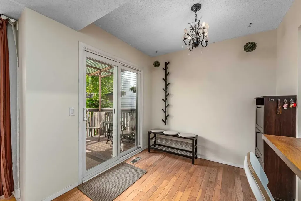 1455 Berkley Drive NW Calgary AB T3K 1T6