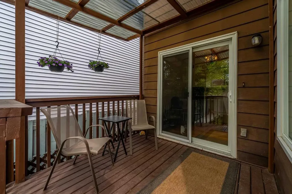 1455 Berkley Drive NW Calgary AB T3K 1T6