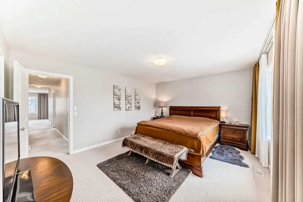 156 Cougar Ridge Manor SW Calgary AB T3H 0V4