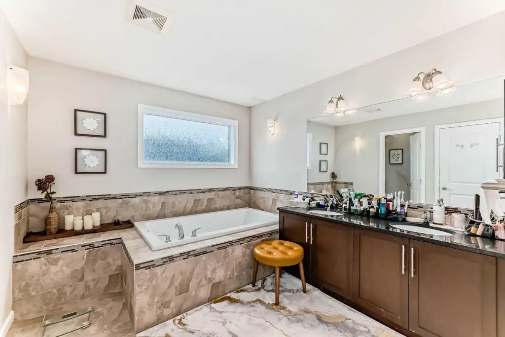 156 Cougar Ridge Manor SW Calgary AB T3H 0V4