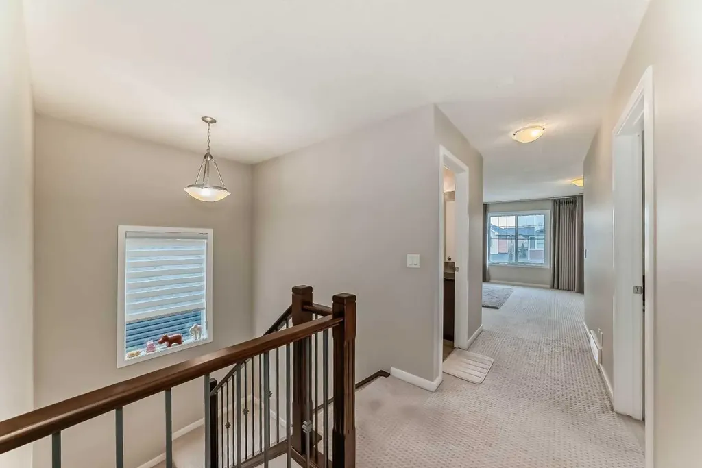 156 Cougar Ridge Manor SW Calgary AB T3H 0V4