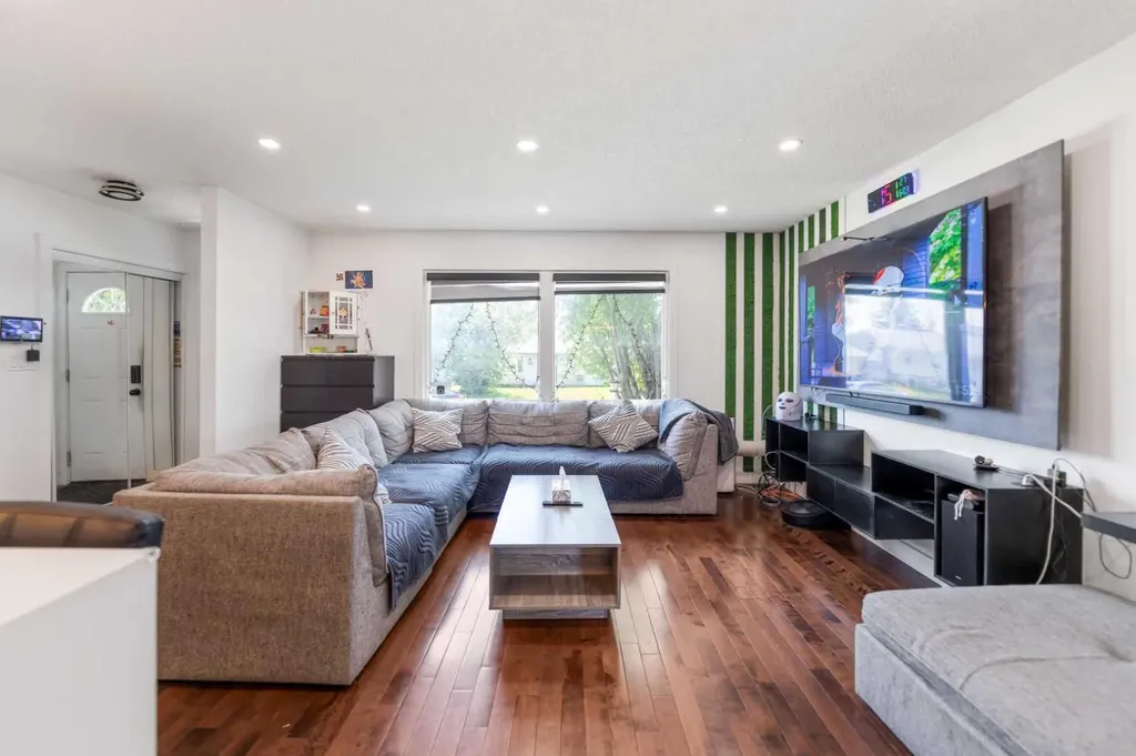 4140 Maryvale Drive NE Calgary AB T2A2T1
