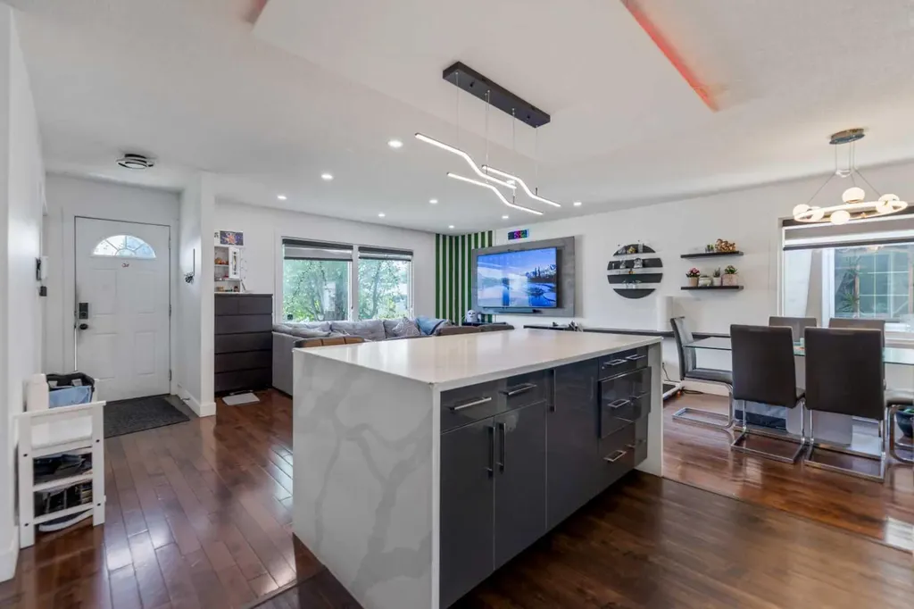4140 Maryvale Drive NE Calgary AB T2A2T1