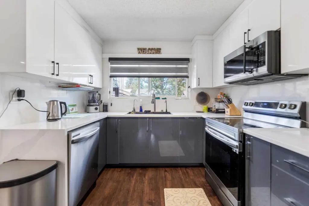 4140 Maryvale Drive NE Calgary AB T2A2T1