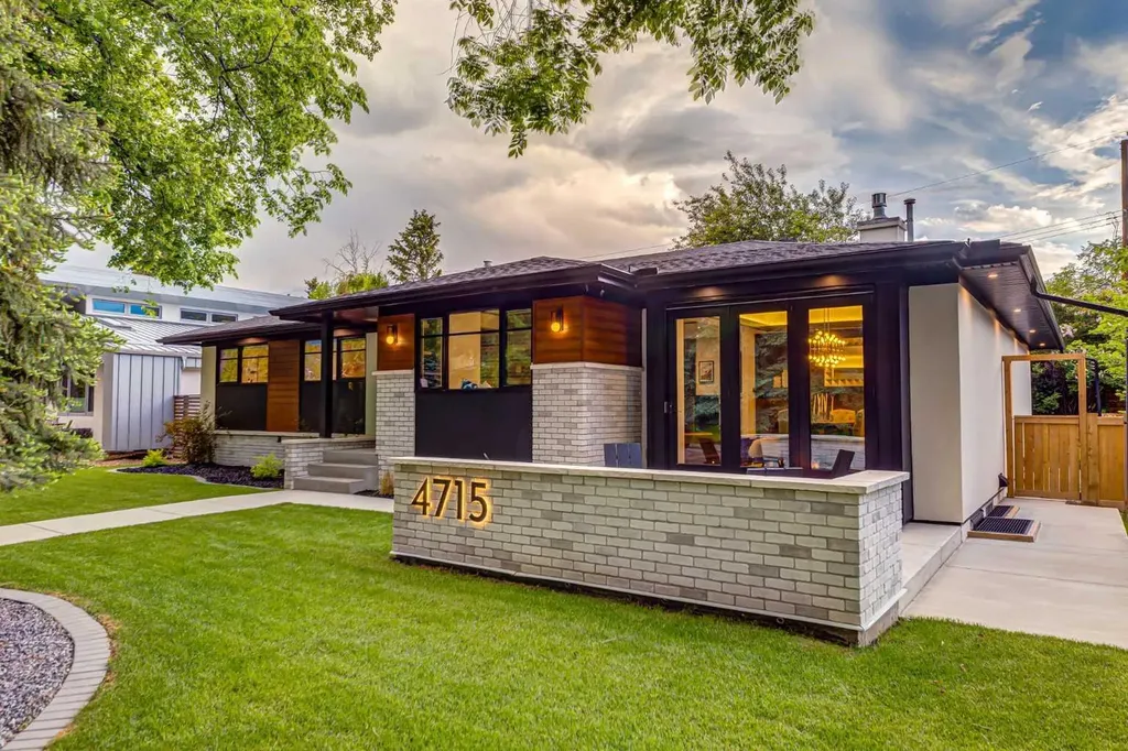 4715 15 Street SW Calgary AB T2T 4B5
