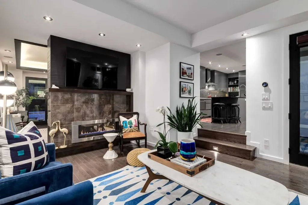 4715 15 Street SW Calgary AB T2T 4B5