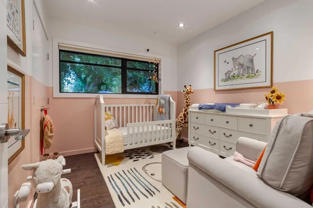 4715 15 Street SW Calgary AB T2T 4B5