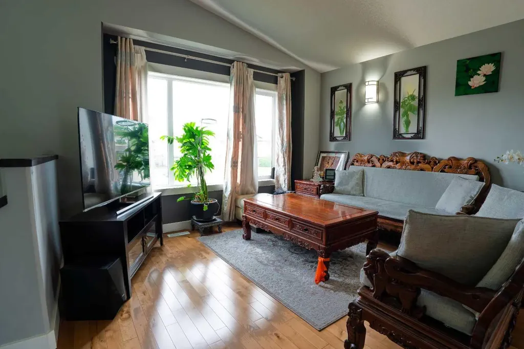 11247 75a Avenue Grande Prairie AB T8X0C3