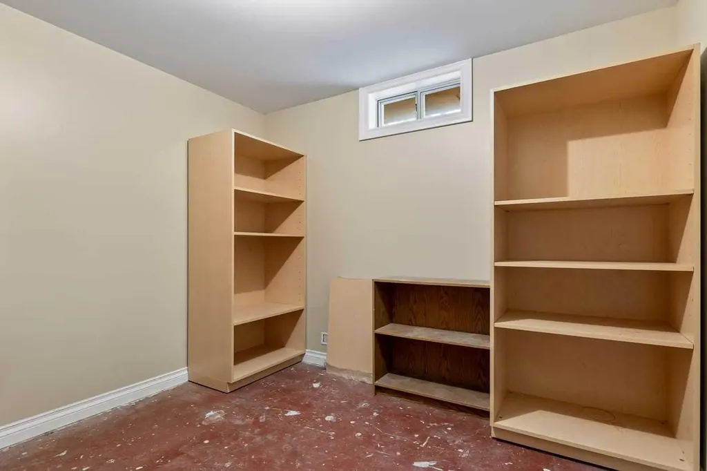 10731 Maplebend Drive SE Calgary AB T2J 1X3
