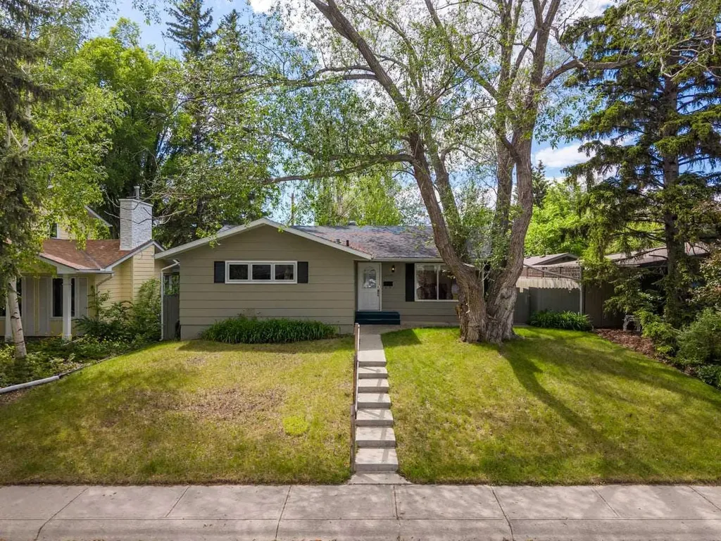 10731 Maplebend Drive SE Calgary AB T2J 1X3