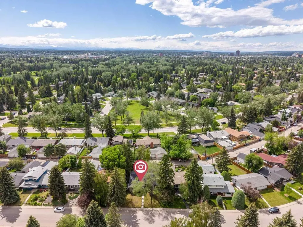 10731 Maplebend Drive SE Calgary AB T2J 1X3