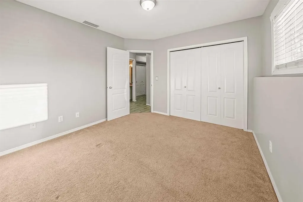 4626 44 Street Sylvan Lake AB T4S 1W7