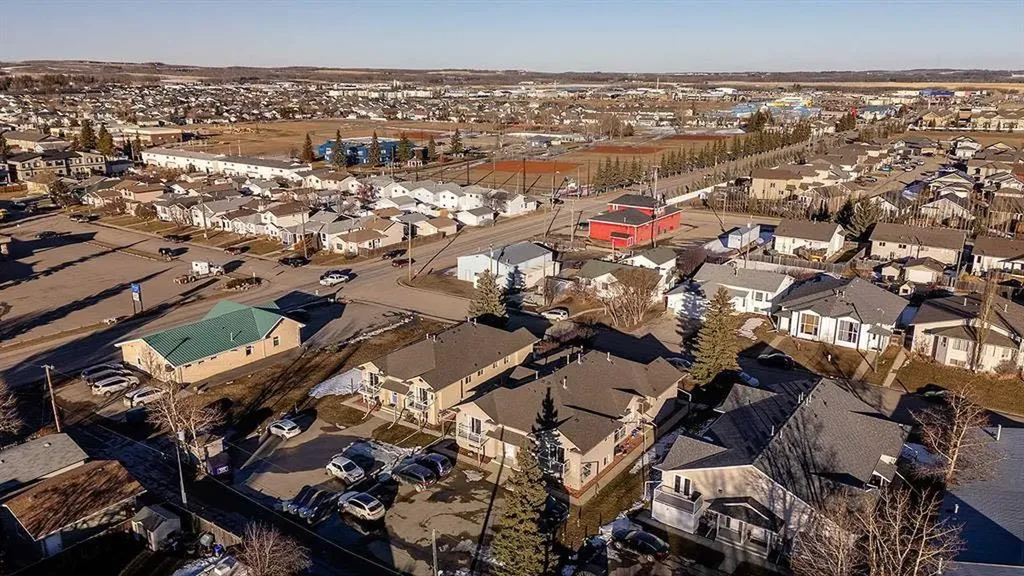 4626 44 Street Sylvan Lake AB T4S 1W7