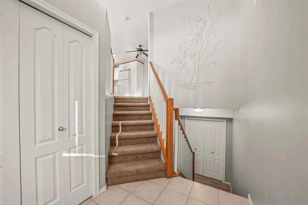 4626 44 Street Sylvan Lake AB T4S 1W7