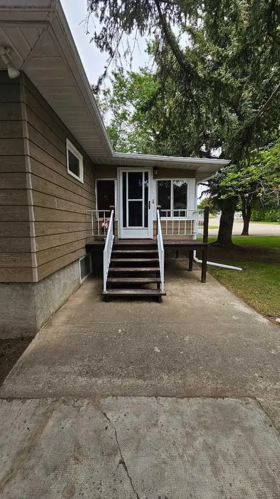 132 5 Avenue NE Milk River AB T0K 1M0