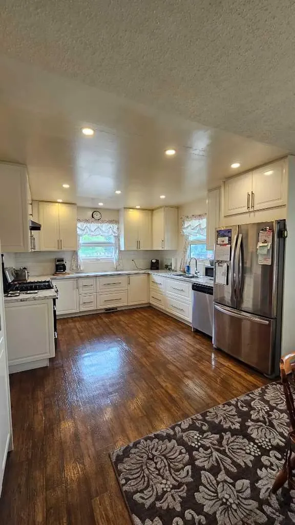 132 5 Avenue NE Milk River AB T0K 1M0
