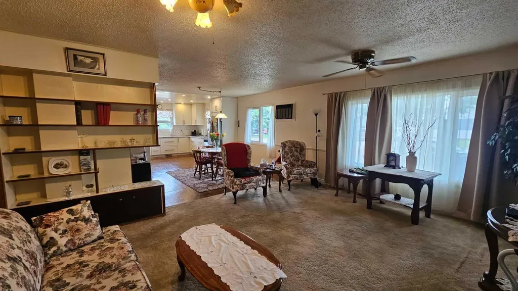 132 5 Avenue NE Milk River AB T0K 1M0
