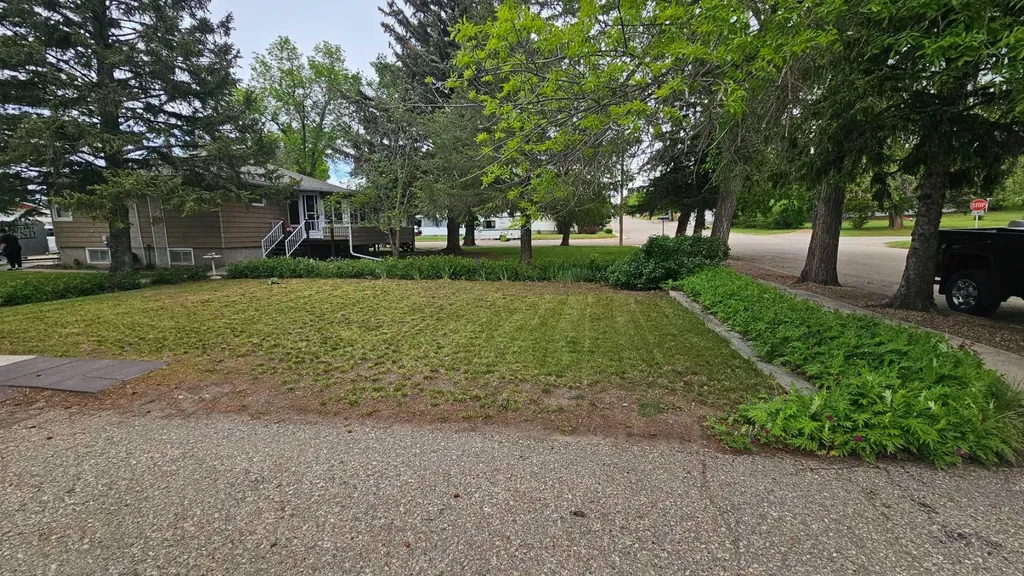 132 5 Avenue NE Milk River AB T0K 1M0
