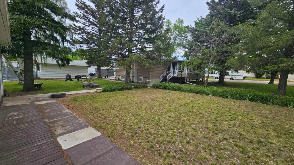 132 5 Avenue NE Milk River AB T0K 1M0