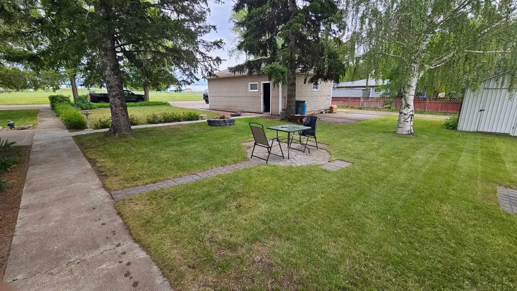132 5 Avenue NE Milk River AB T0K 1M0
